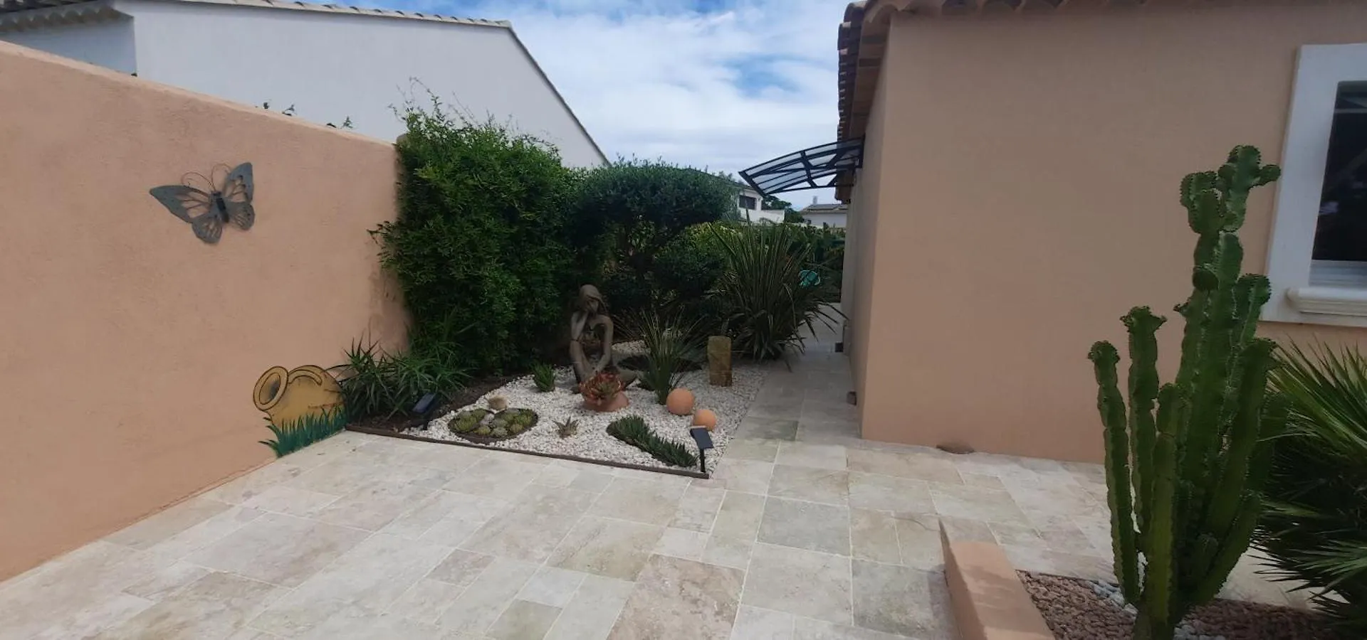 Chambre D'Hotes Dans Villa Diane La Londe-les-Maures Bed & Breakfast