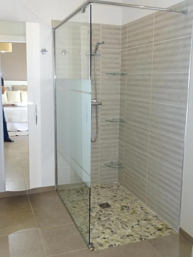 Chambre D'Hotes Dans Villa Diane La Londe-les-Maures Bed & Breakfast